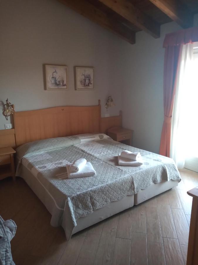 Rosa Dei Venti Hotell Provaglio d'Iseo Exteriör bild