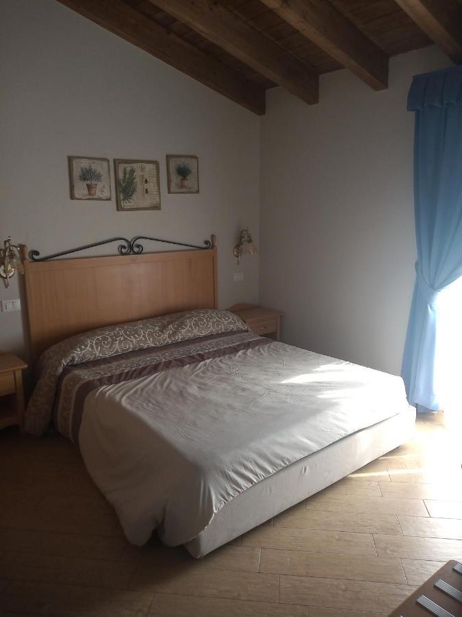 Rosa Dei Venti Hotell Provaglio d'Iseo Exteriör bild
