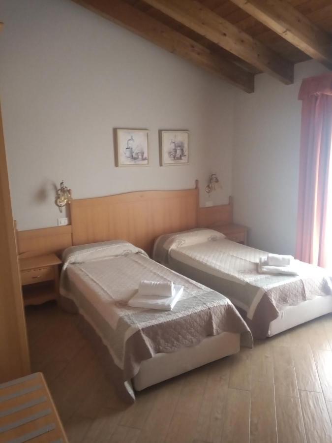 Rosa Dei Venti Hotell Provaglio d'Iseo Exteriör bild